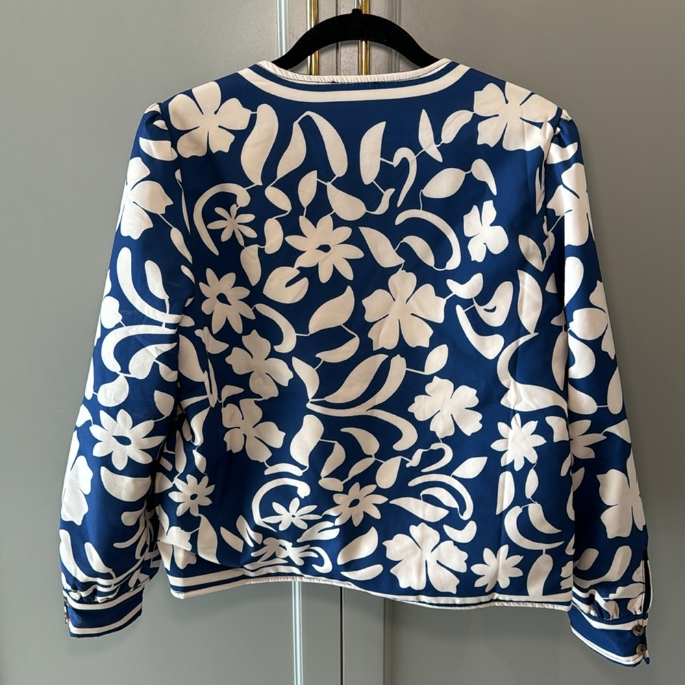 Avara Floral Blue and White Women's Jacket/Blazer - Picture 2 of 3